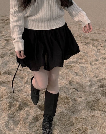 Syeoni Strap Flared Mini Skirt